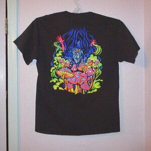 Magic Mushroom T-Shirt M Neon Psychedelic Blacklight Wizard 2 Sided Graphic 70s
